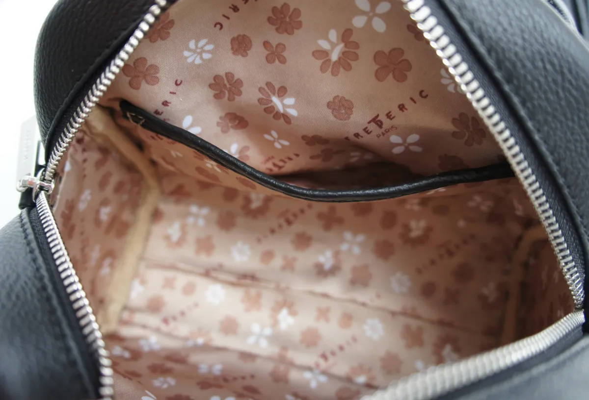 EMMA – Kompakt håndtaske & crossbody | Sort