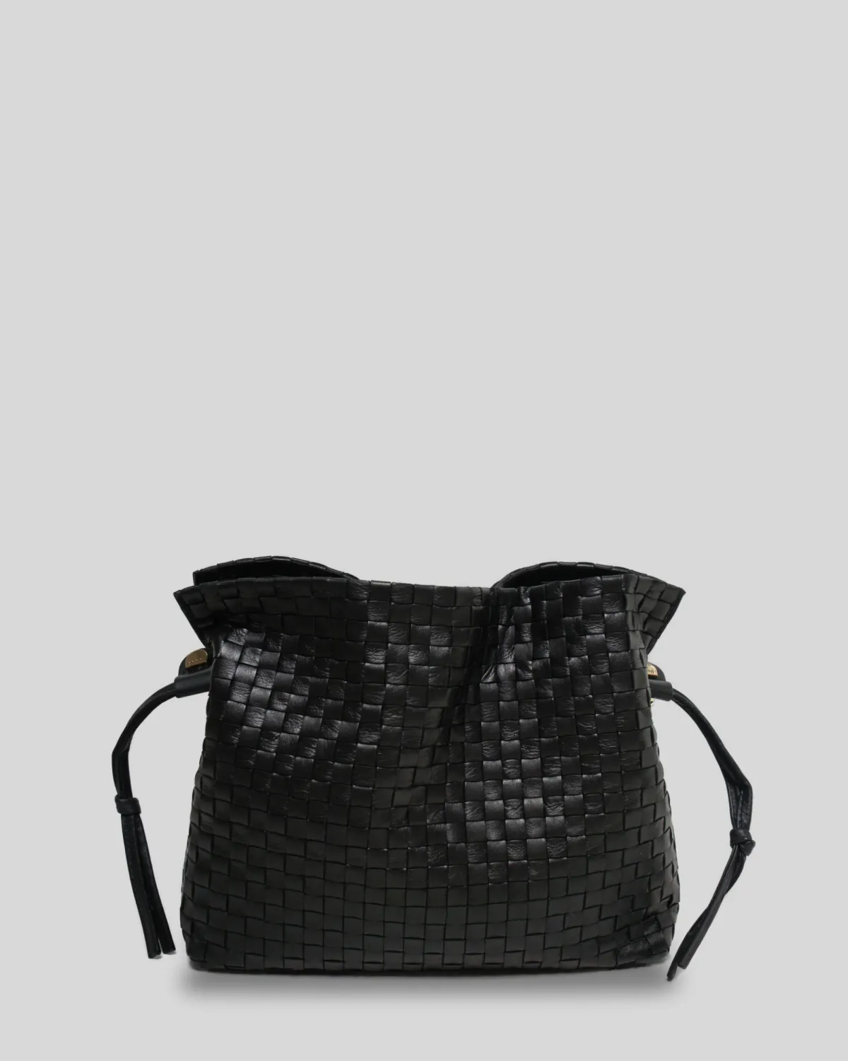 LEONORA – Håndflettet bucket-taske i full grain kalveskind | Sort