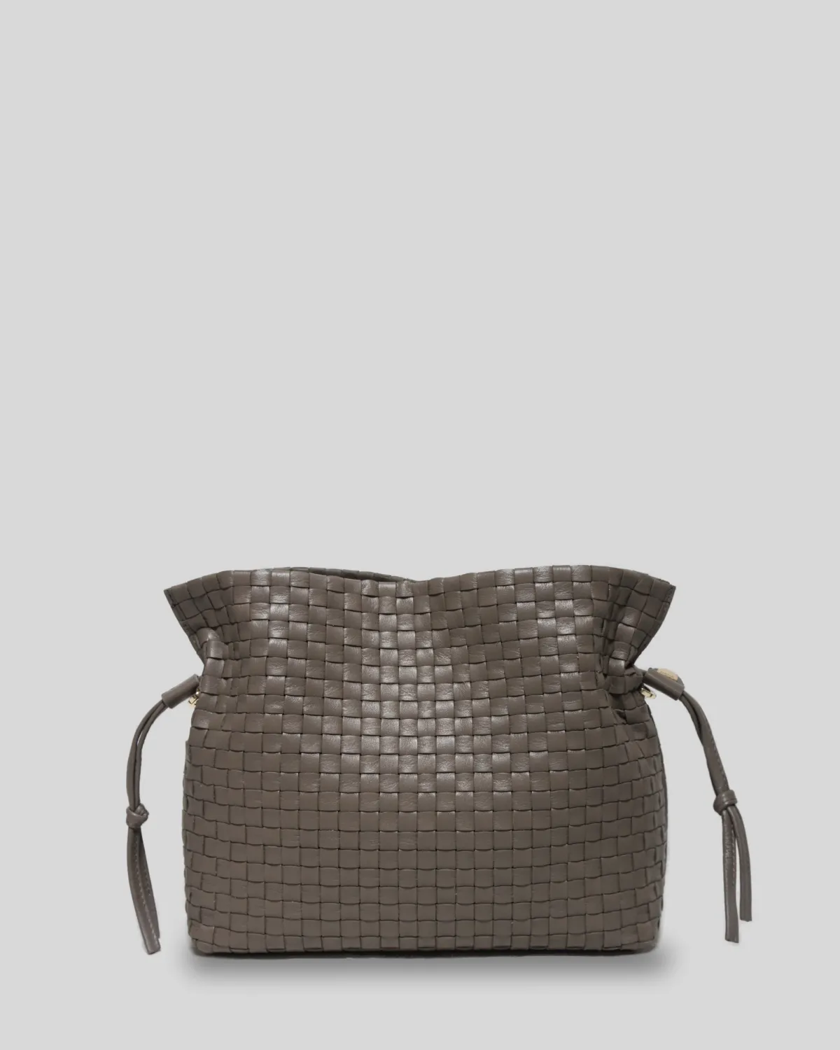 LEONORA – Håndflettet bucket-taske i full grain kalveskind | Taupe
